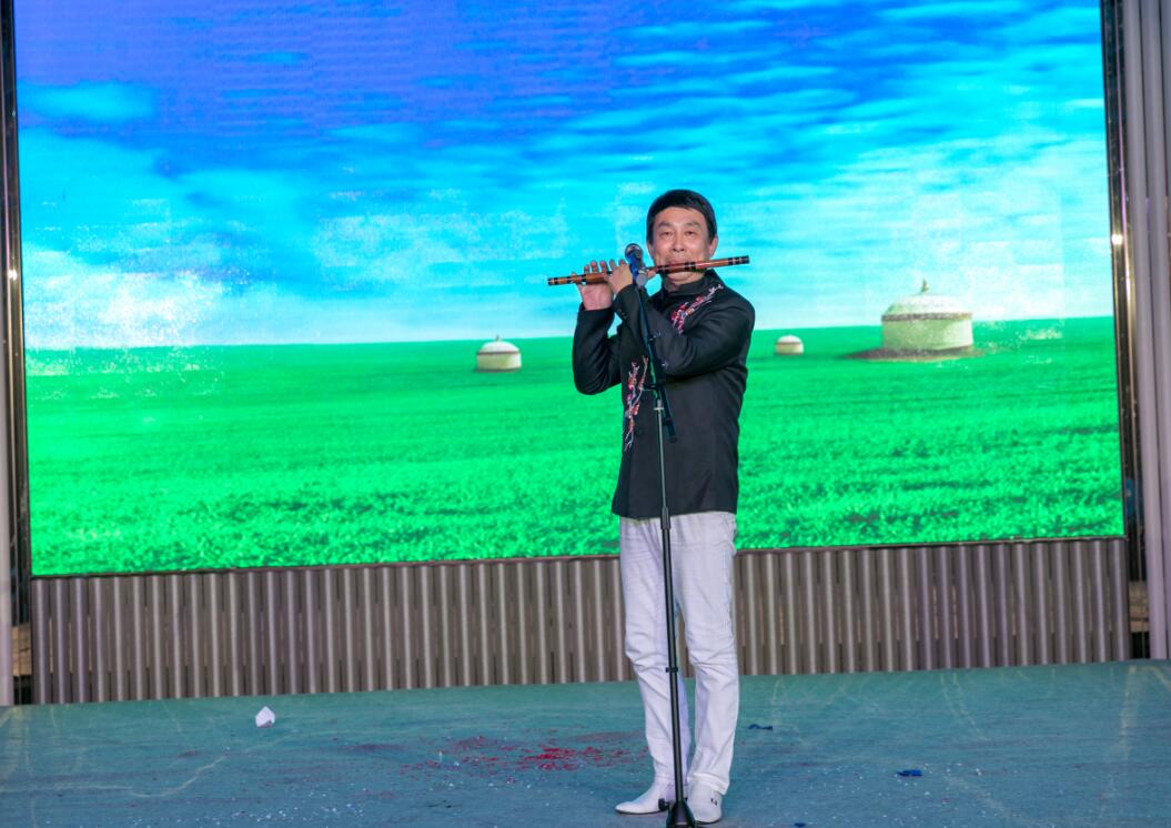 笛子独奏牧民新歌曲谱_牧民新歌笛子独奏简谱(4)